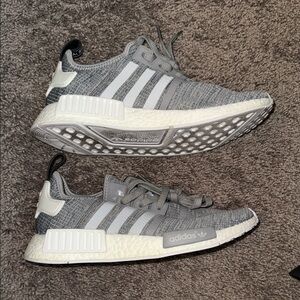 Adidas NMD R1 - glitch solid grey camo